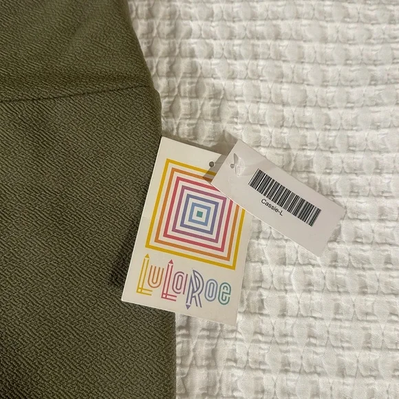LuLaRoe Women’s Cassie Pencil Skirt/Size: L /Color: Moss Green (NWT) - Picture 2 of 7